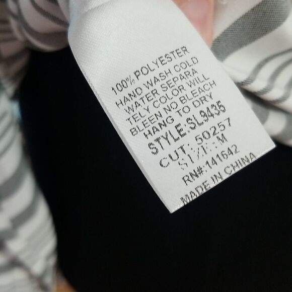 Fab'rik Sleeveless Striped Top - Picture 9 of 12